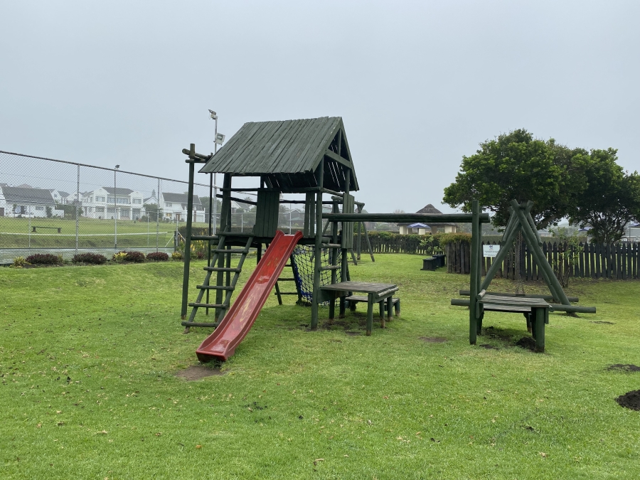 0 Bedroom Property for Sale in Cove Rock Eastern Cape